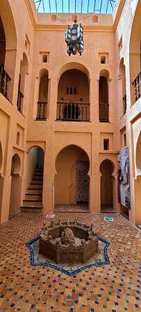 Place Outa el Hammam-舍夫沙万必去景点