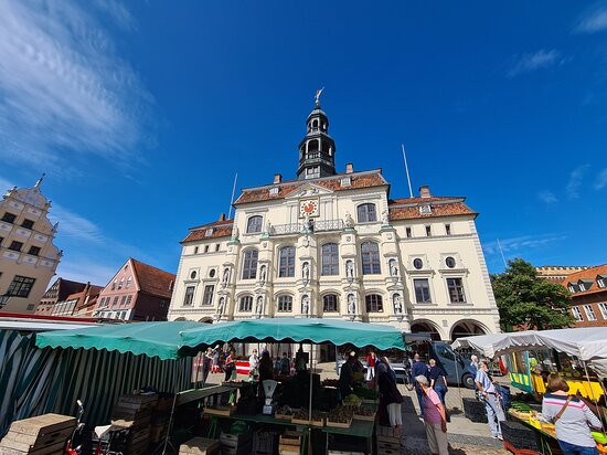 Stintmarkt im Lüneburger Hafen-吕讷堡必去景点