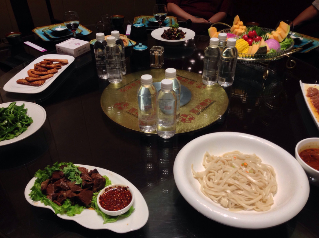 莲花餐饮(西安高新店)主图