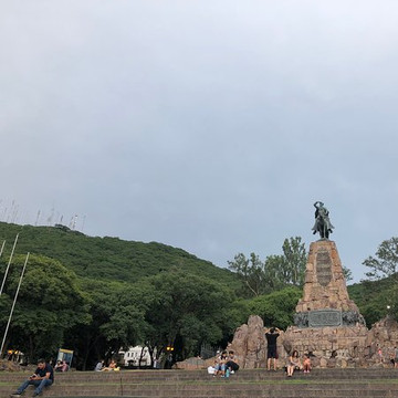 Monumento al Gral. Martín Miguel de Guemes-萨尔塔必去景点