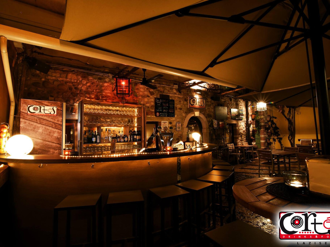 Cortés drinks & food