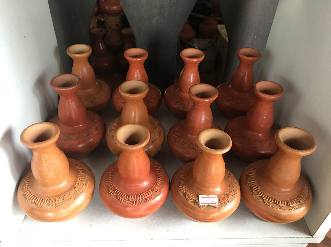 Baan Muang Goong Pottery Village景点图片