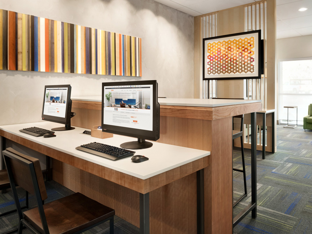 Holiday Inn Express & Suites Cincinnati South - Wilder By IHG主图
