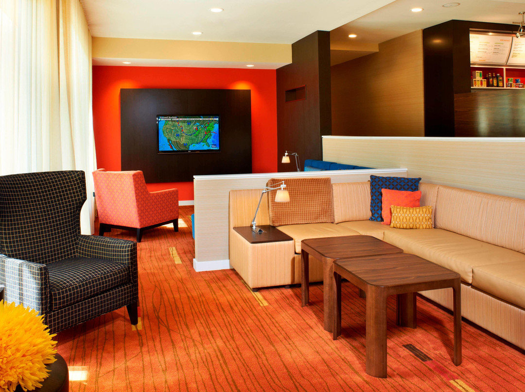 Courtyard by Marriott Chicago Lincolnshire主图