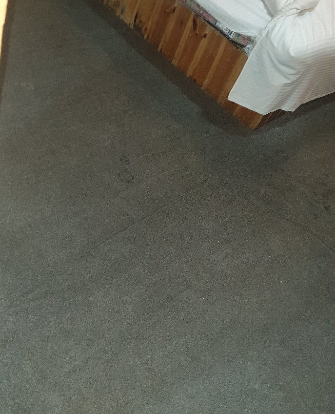 高山岭酒店主图