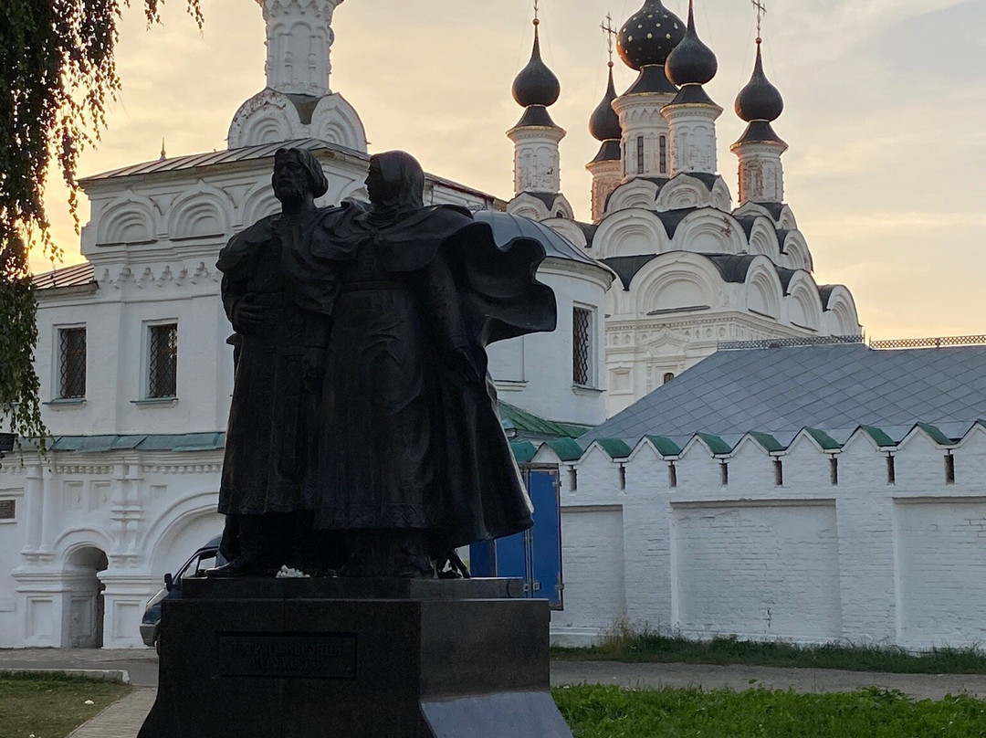 Potr i Fevroniya Muromskiye Monument景点图片
