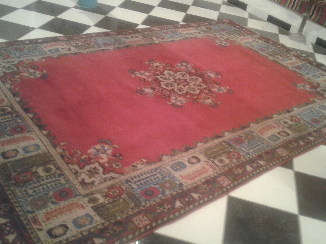 Shop Carpet-Hassilabied必去景点