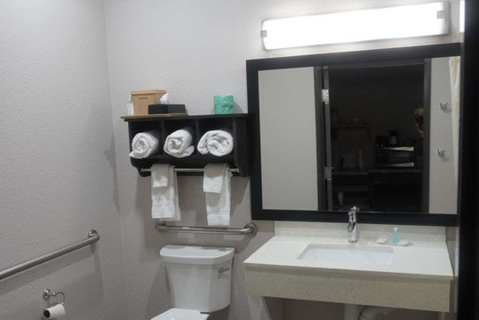 MainStay Suites Odessa I-20主图