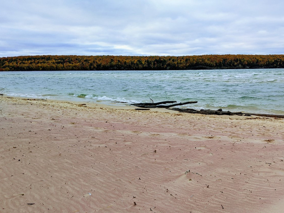 Sand Point Beach-缪尼辛必去景点