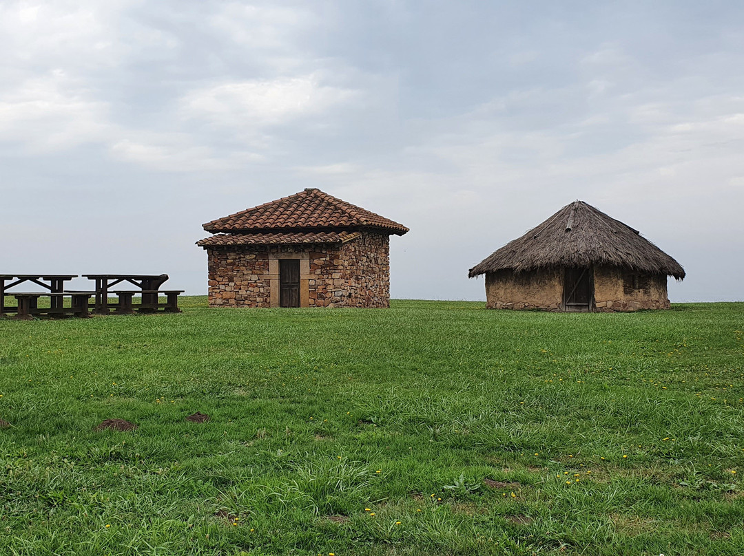 Parque Arqueologico-Natural de la Campa Torres景点图片