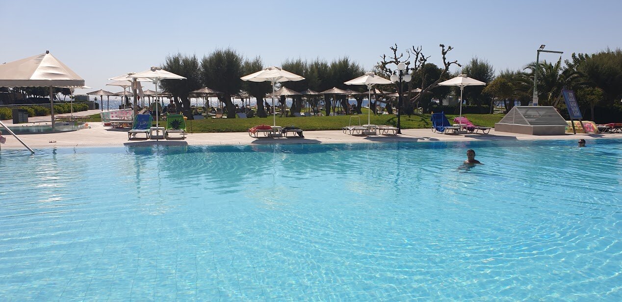 Apollo Beach Hotel-泳池