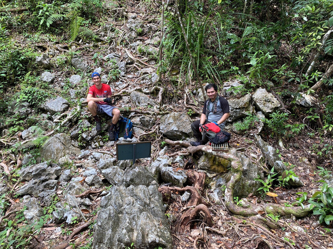 The Pinnacles Trail-姆鲁国家公园必去景点