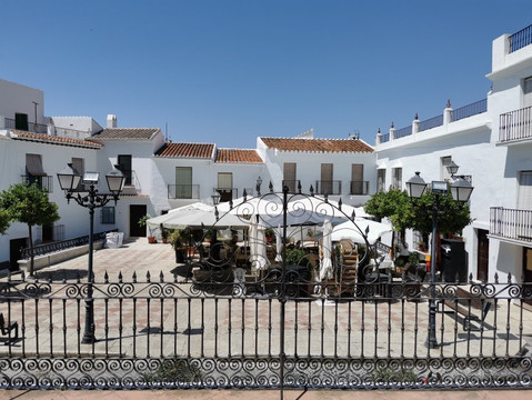 Church Square-弗里希利亚纳必去景点