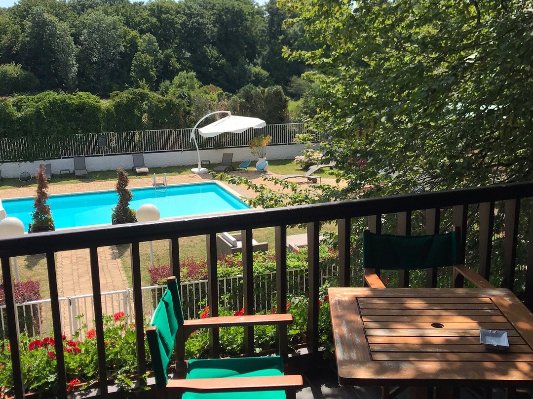 Hotel Restaurant La Chaumiere主图