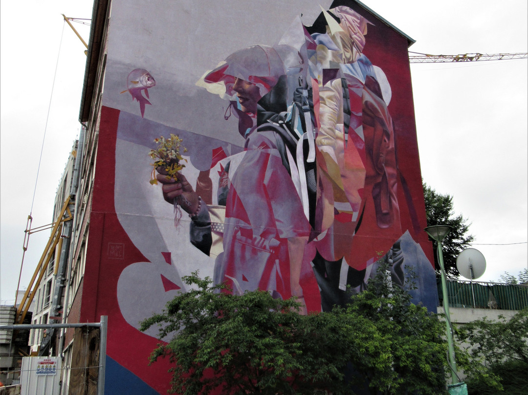 Fresque Les Migrants-塞纳-圣但尼必去景点