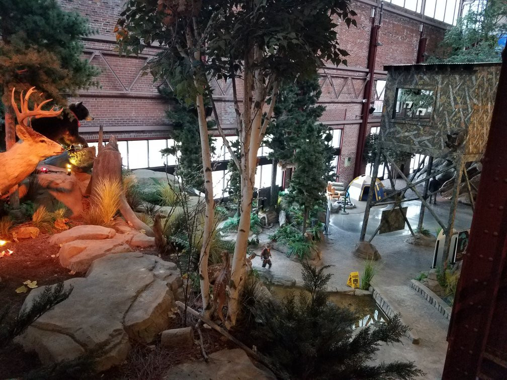 DNR Outdoor Adventure Center-底特律必去景点