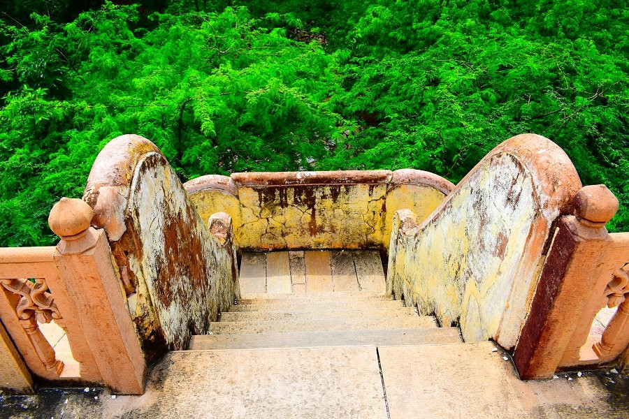 Royal Gaitor Tumbas-斋蒲尔必去景点