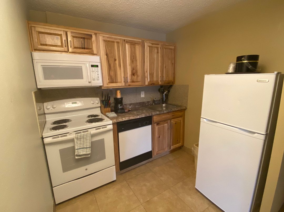 Snowshoe Motel主图