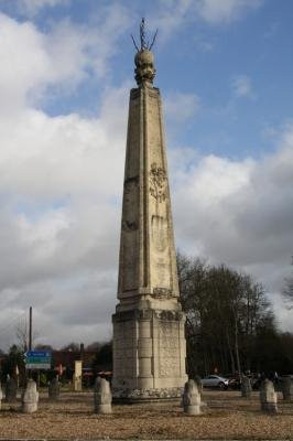 Obélisque dit de " Villeneuve le Comte "