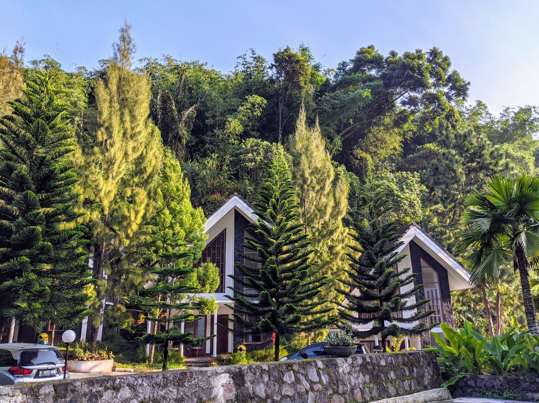 Zuri Resort Cipanas主图