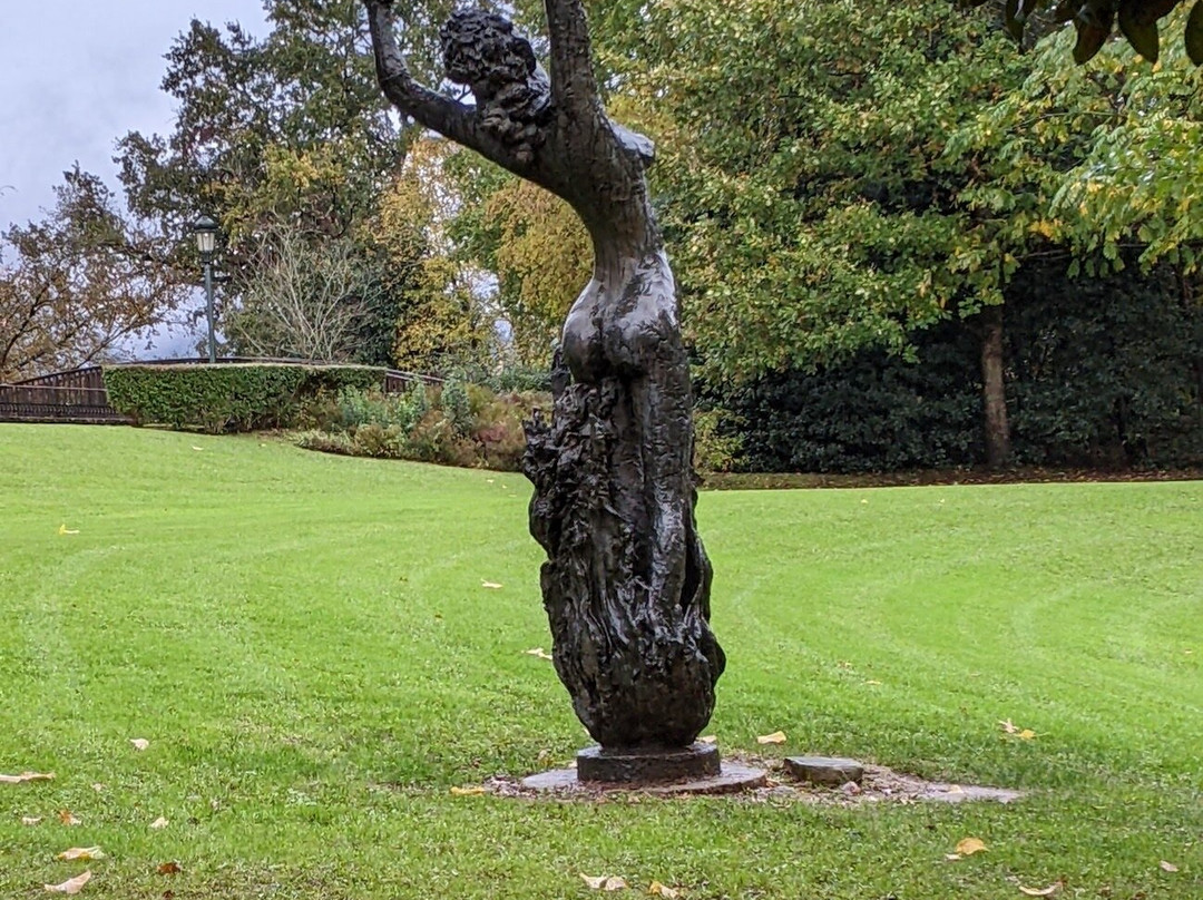 Monument Aux Martyrs D'oradour景点图片