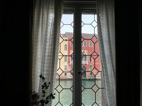 奇玛罗莎酒店主图