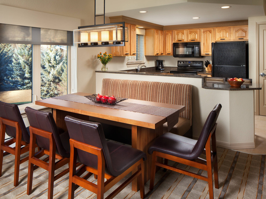 Sheraton Lakeside Terrace Villas at Mountain Vista, Avon, Vail Valley主图