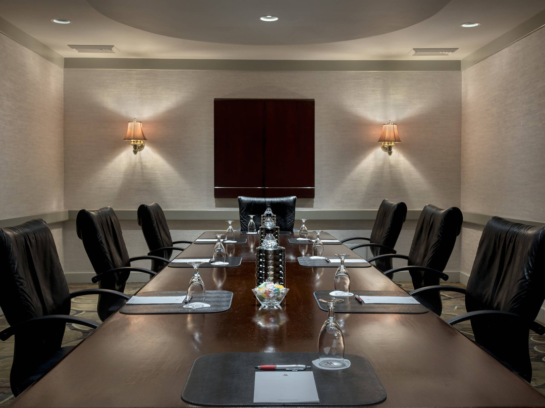 奥尔巴尼万豪酒店主图