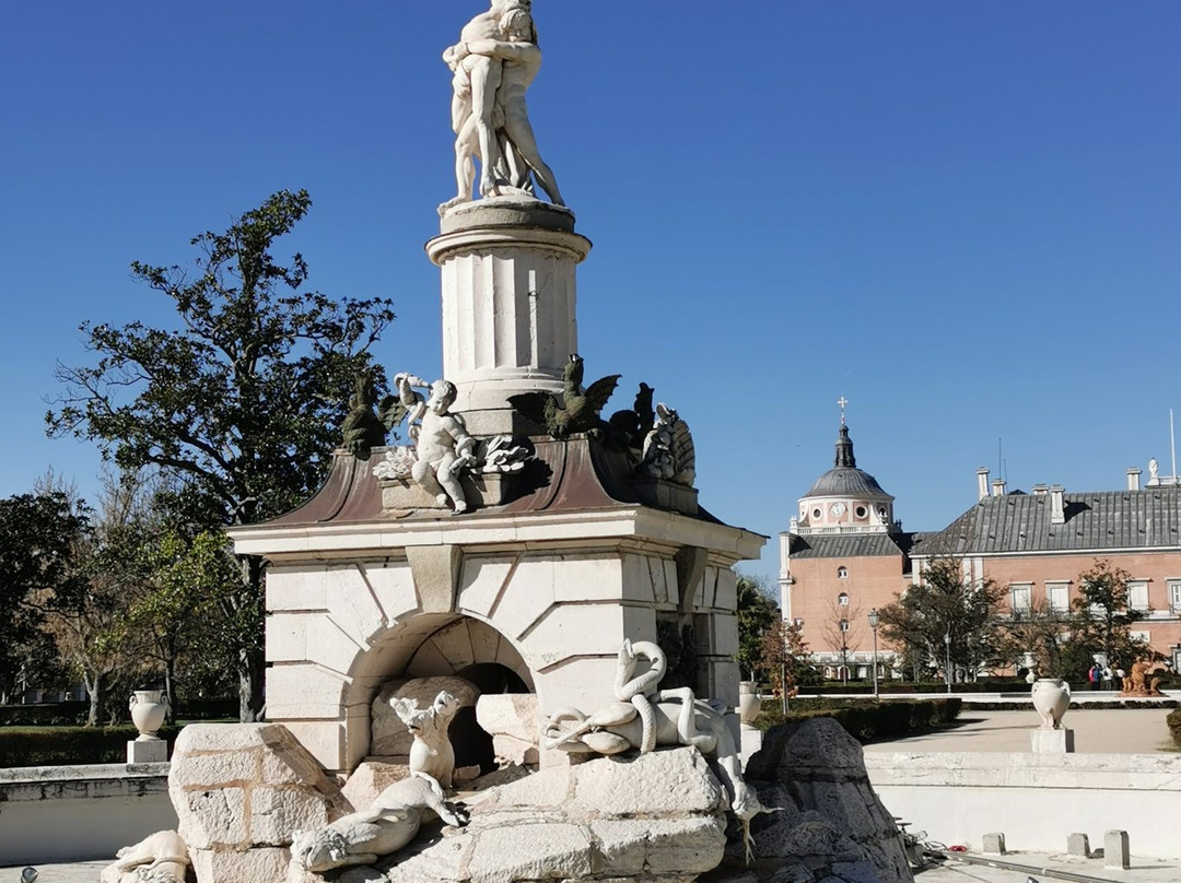 Fuente de Hercules y Anteo-阿兰胡埃斯必去景点