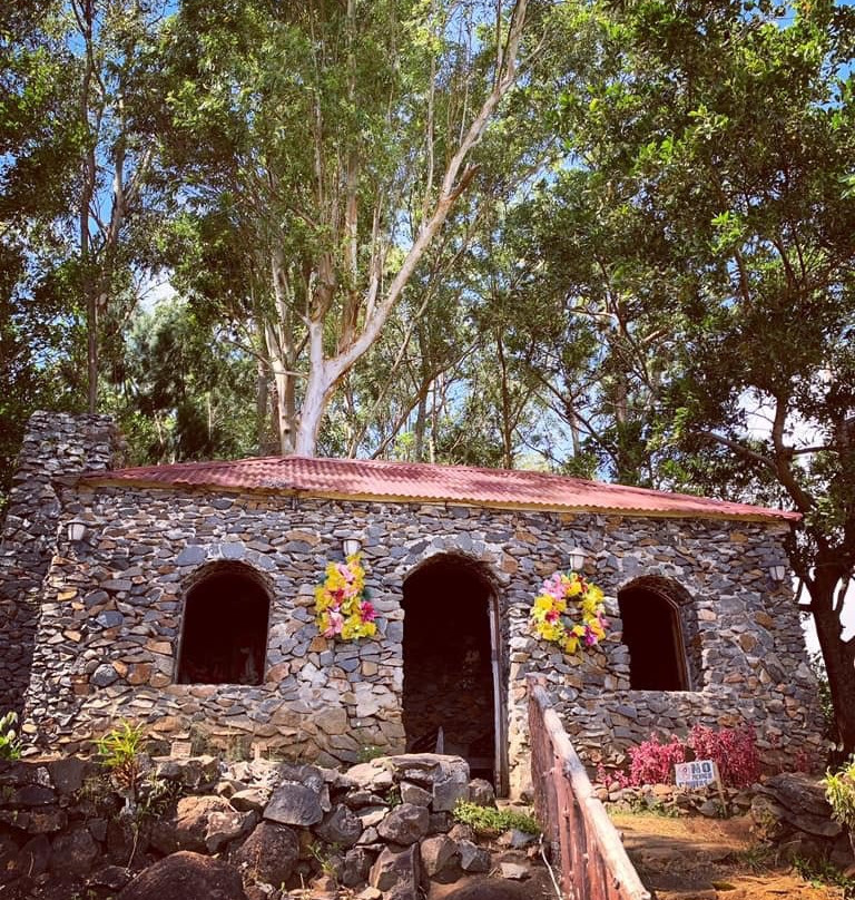 Hoyohoy Highland Stone Chapel Adventure Park景点图片