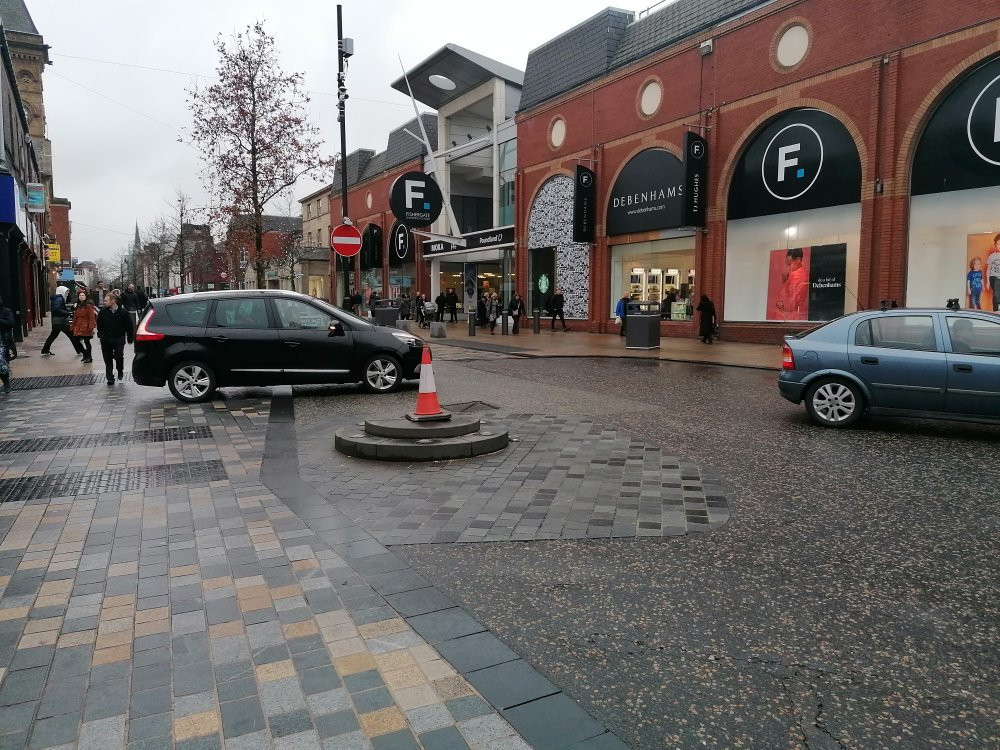 Fishergate Bollard-普雷斯顿必去景点