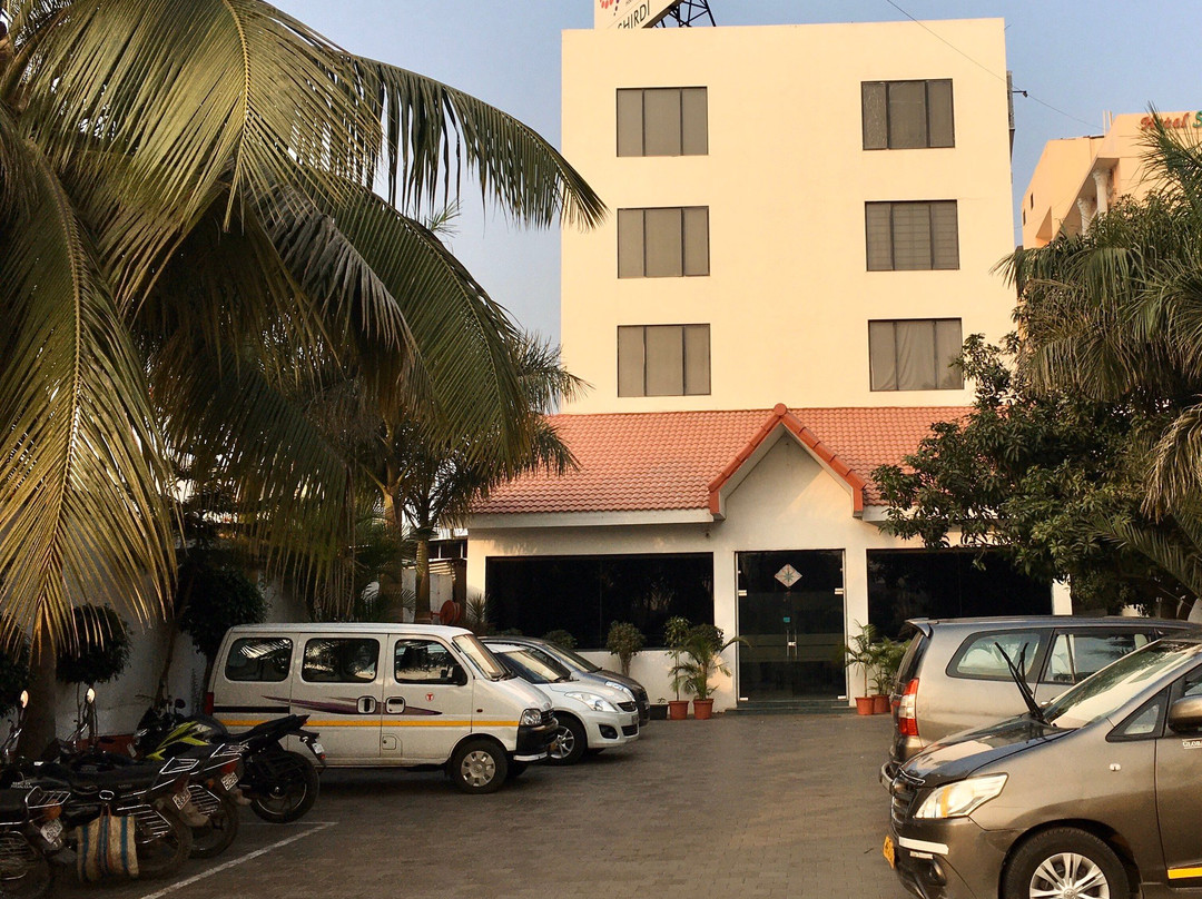 Sterling Shirdi主图