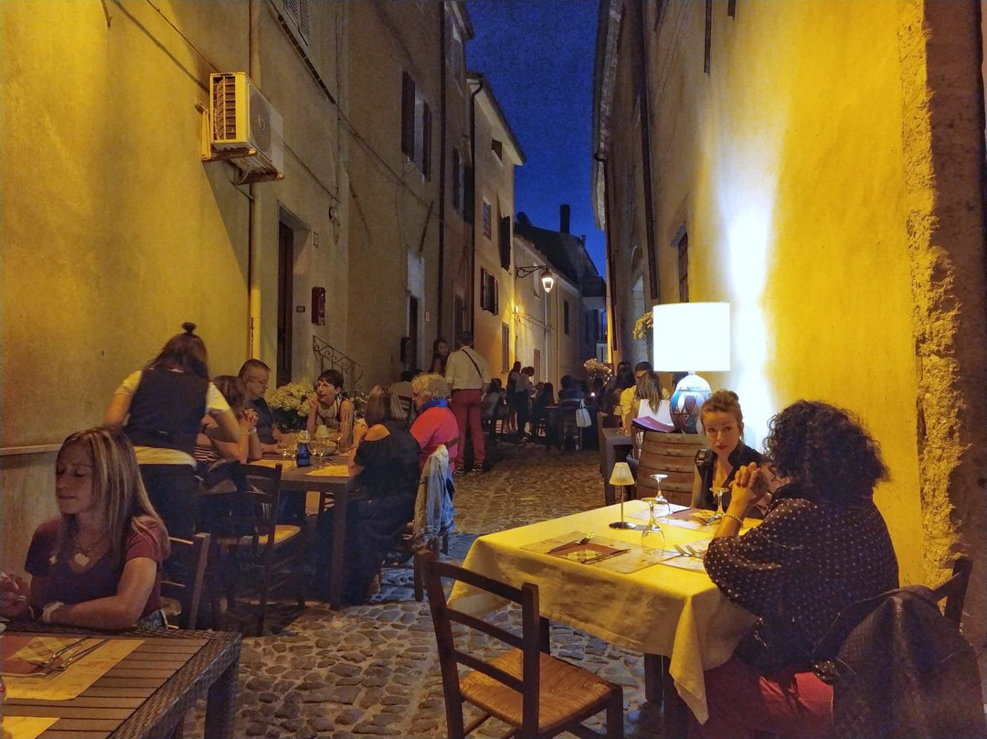 Nulvi餐馆和美食-Il Castello - Osteria Caffè