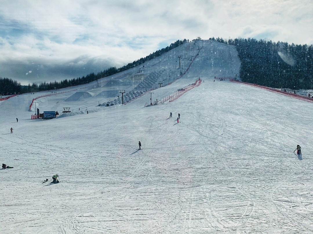 神农架旅游滑雪场-神农架林区必去景点