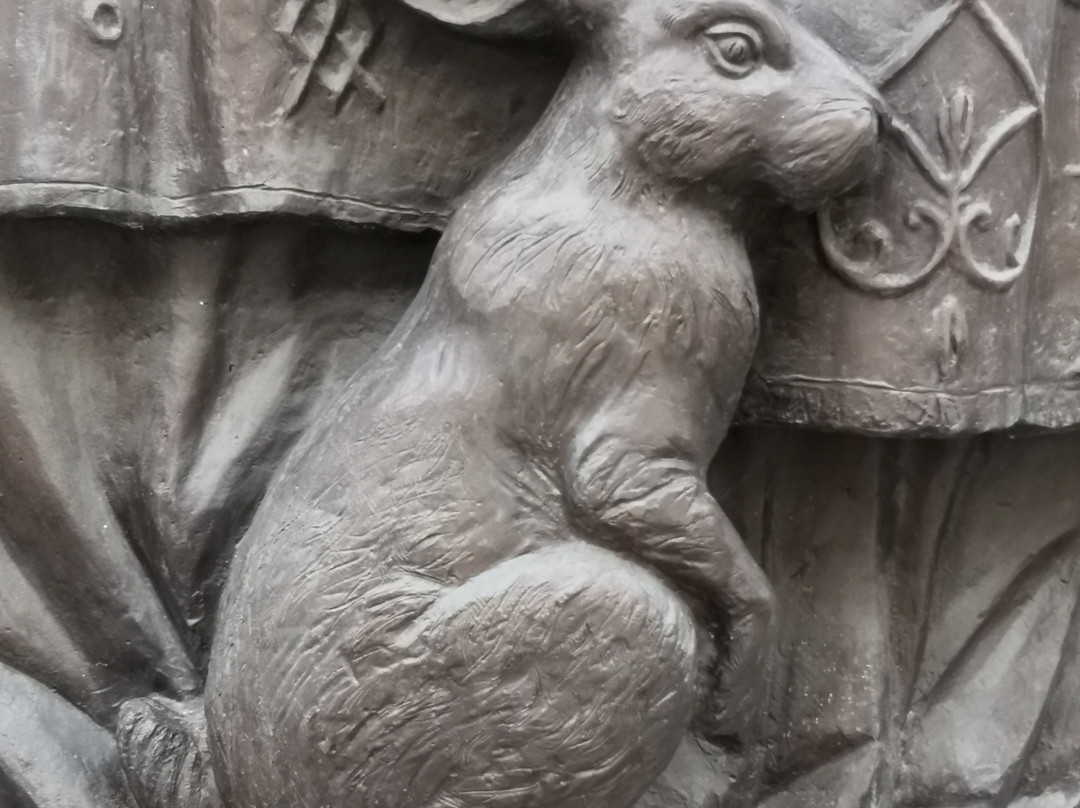 Monument to Peter and Fevronia景点图片