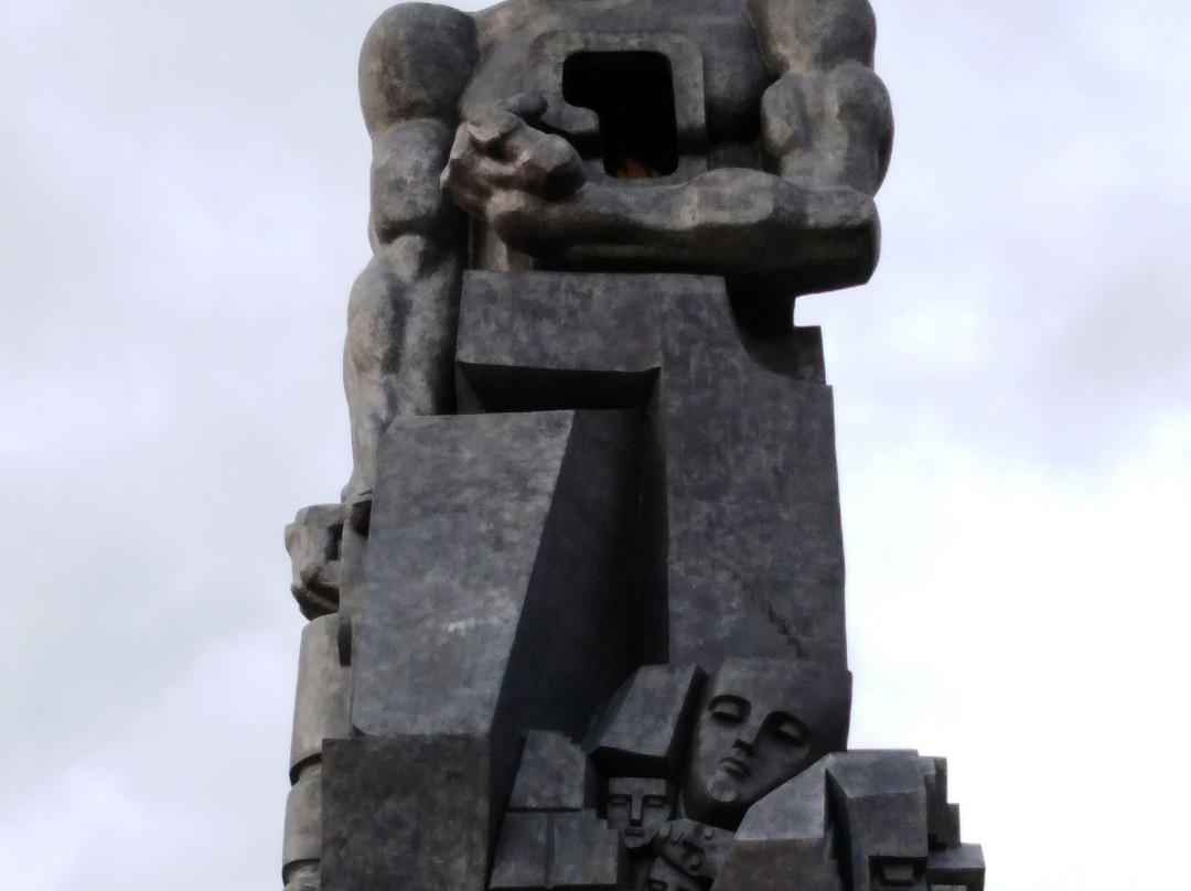 Monument to the Dead Miners-克麦罗沃必去景点
