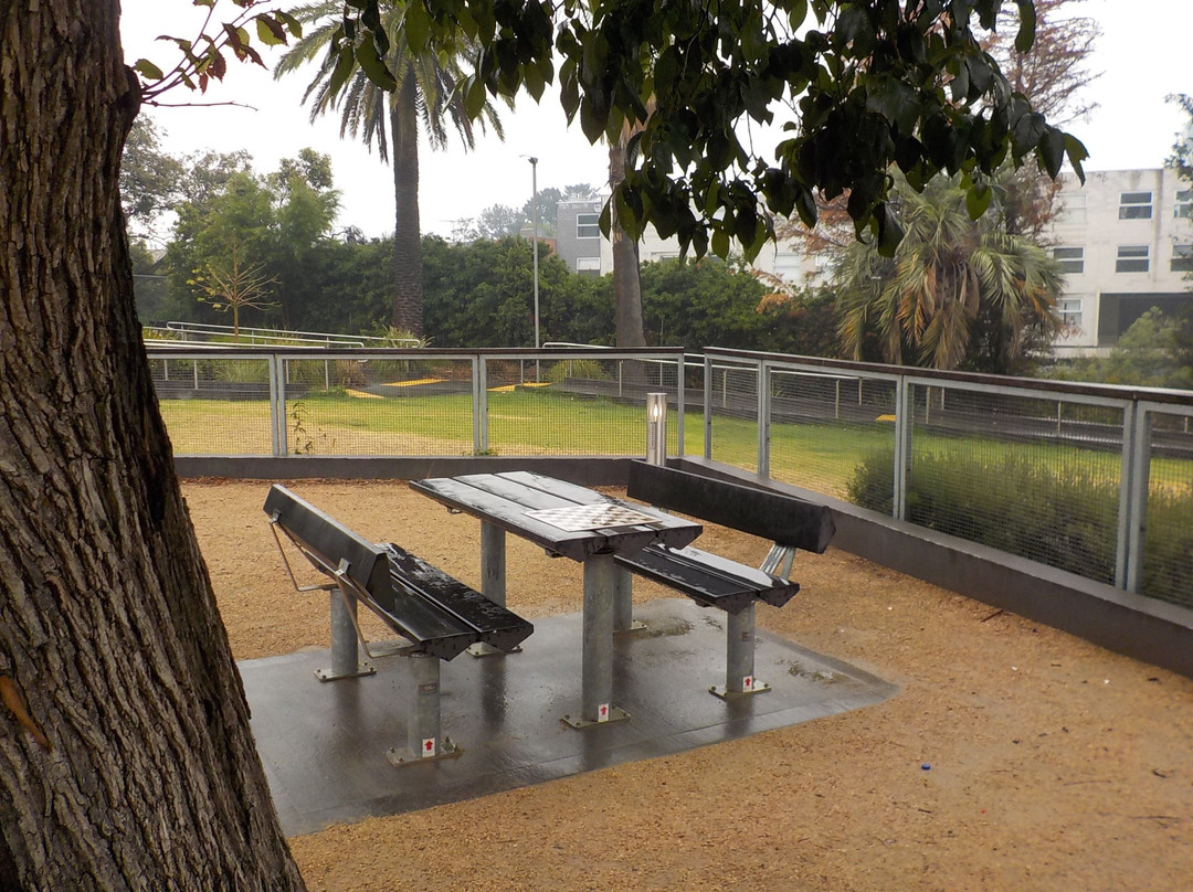 Elsternwick Plaza Playground景点图片