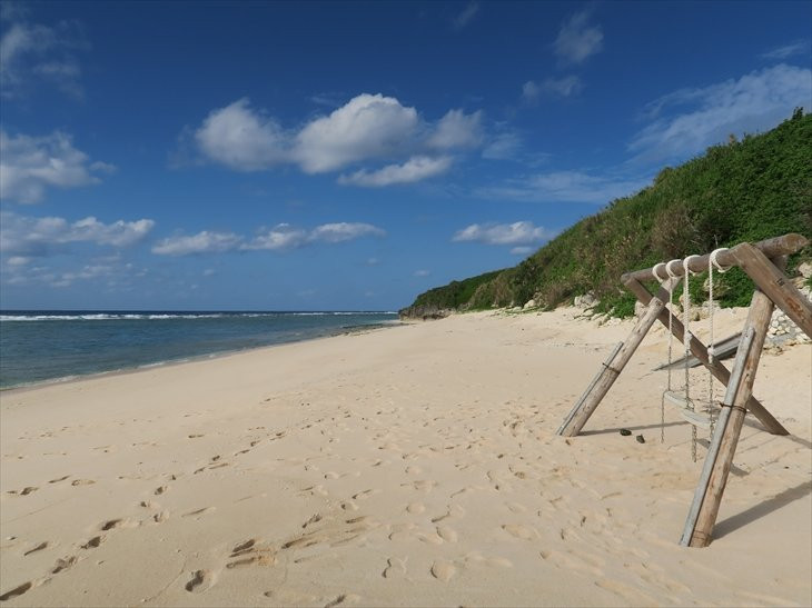 Paradise Beach景点图片