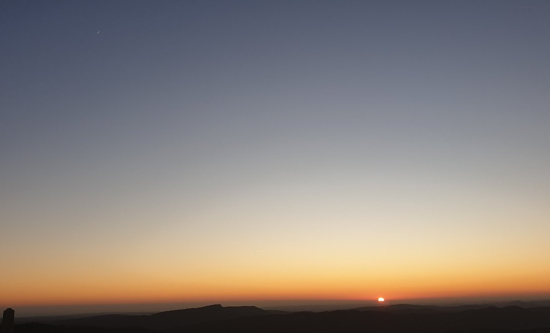 Stupa Budista – Associação para a Paz no Mundo-Salir必去景点