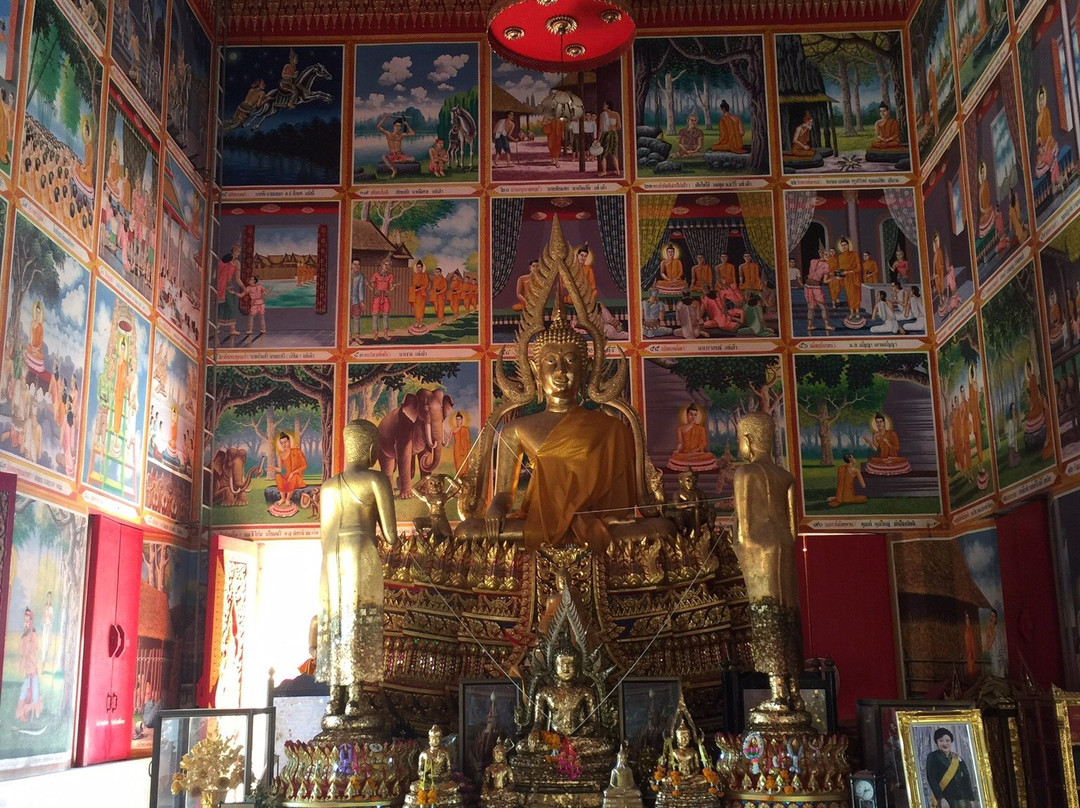 Ang Thong Provincial City Pillar Shrine-红统必去景点