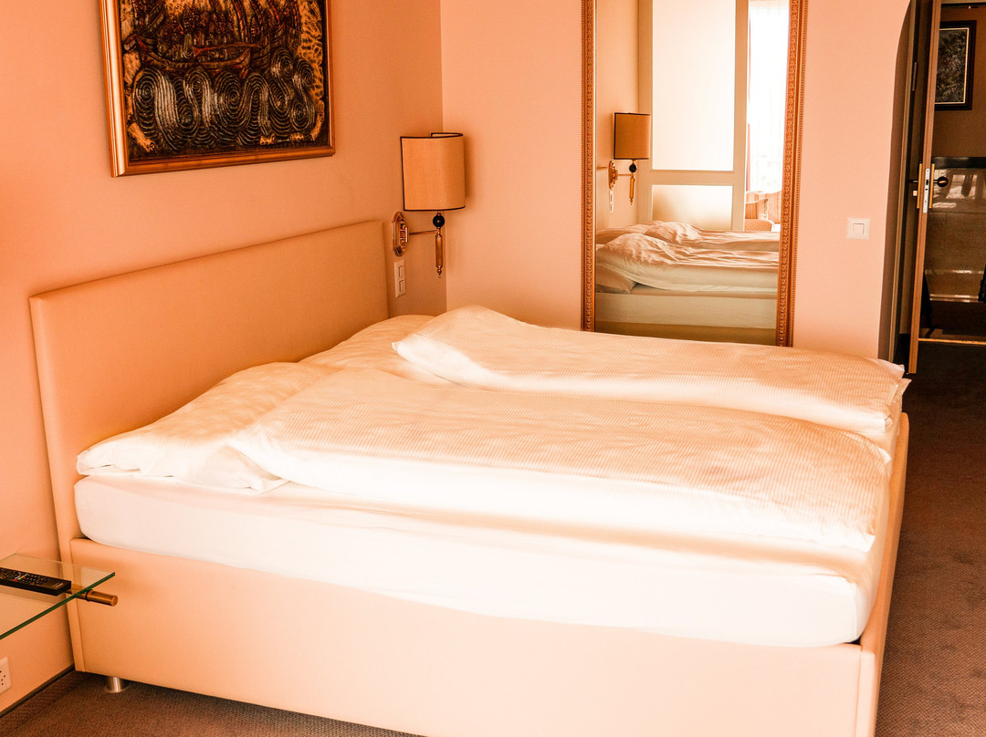 Hillsite Hotel Flims主图