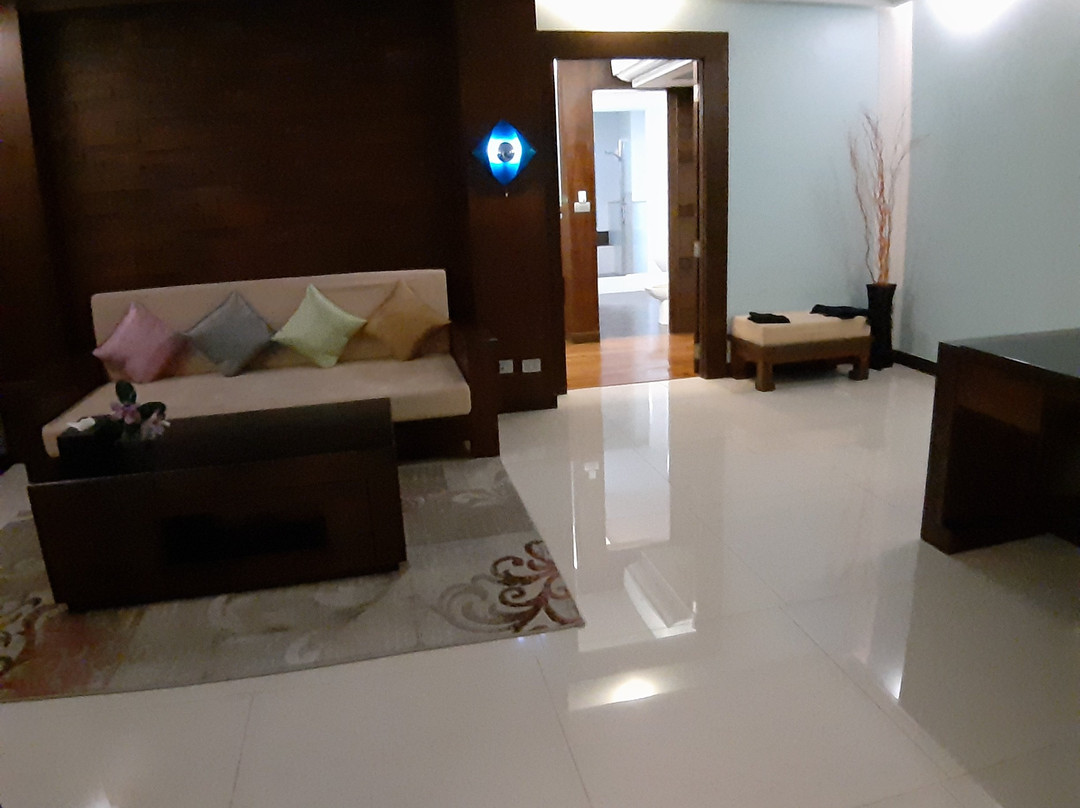 布里斯酒店主图