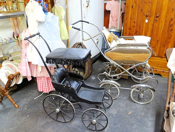 Out Of The Past Antiques-克拉克斯维尔必去景点