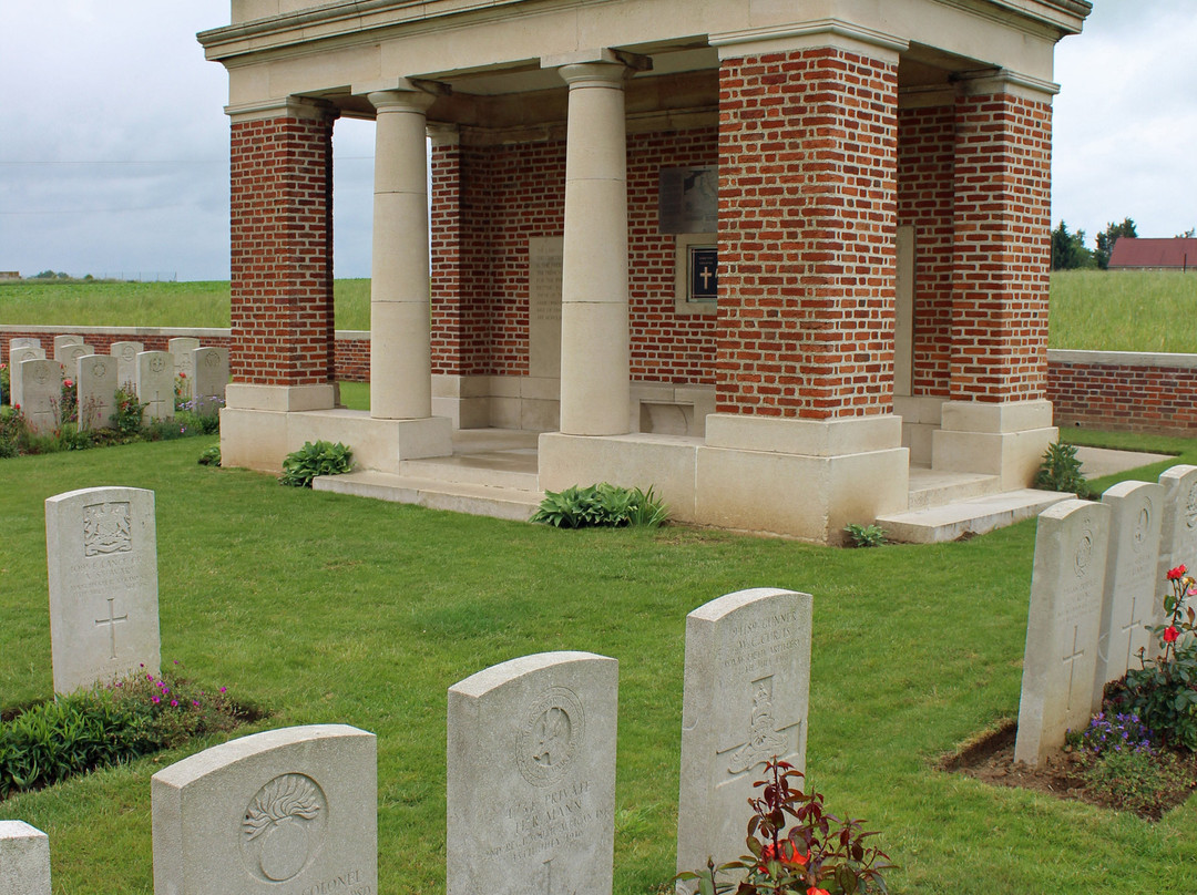 Peronne Road Cemetery景点图片