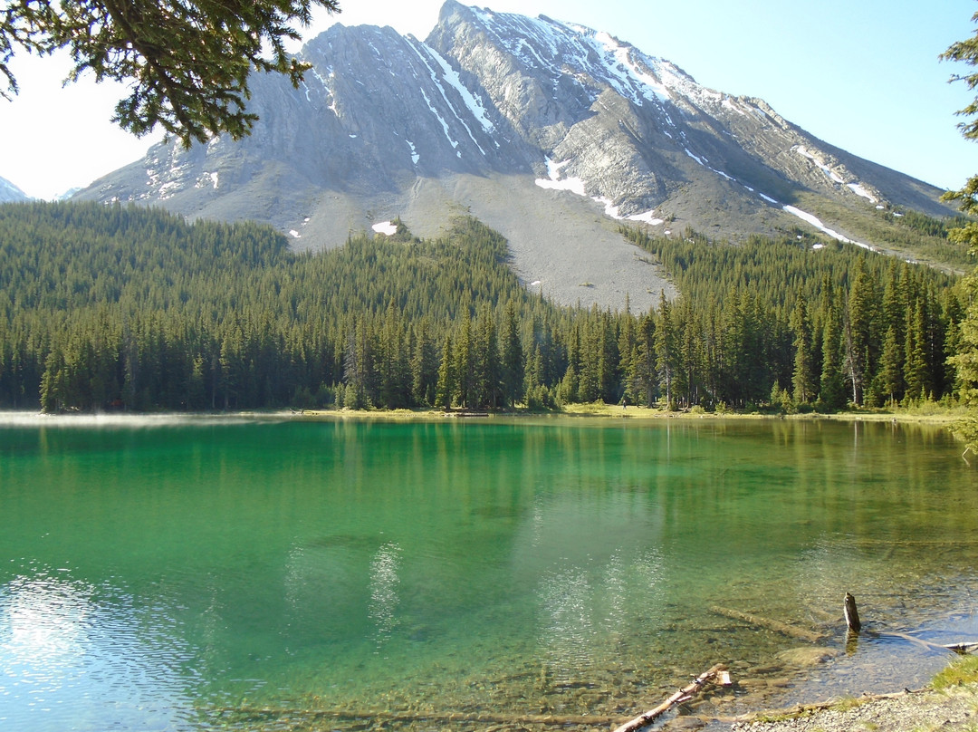 Mount Engadine旅游景点-Elbow Lake Trail