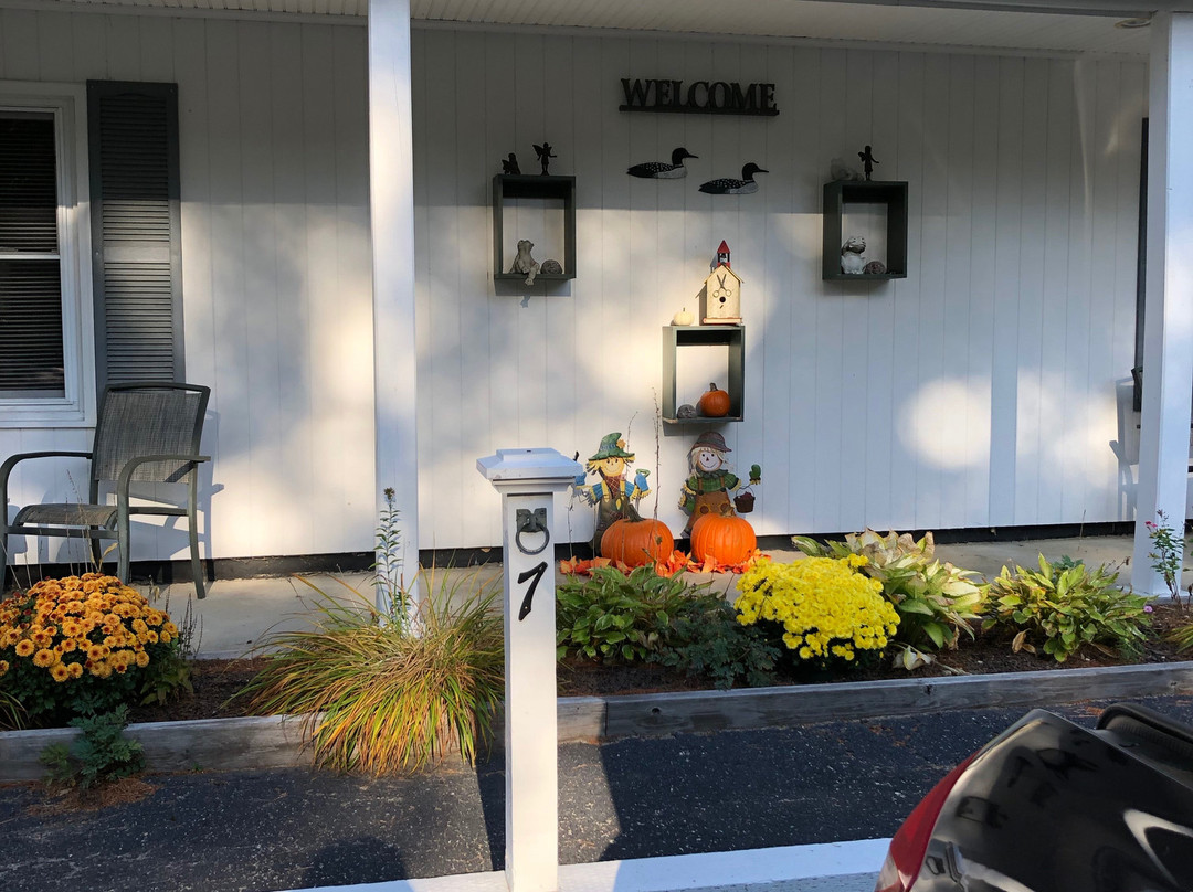 Grady's West Shore Motel主图