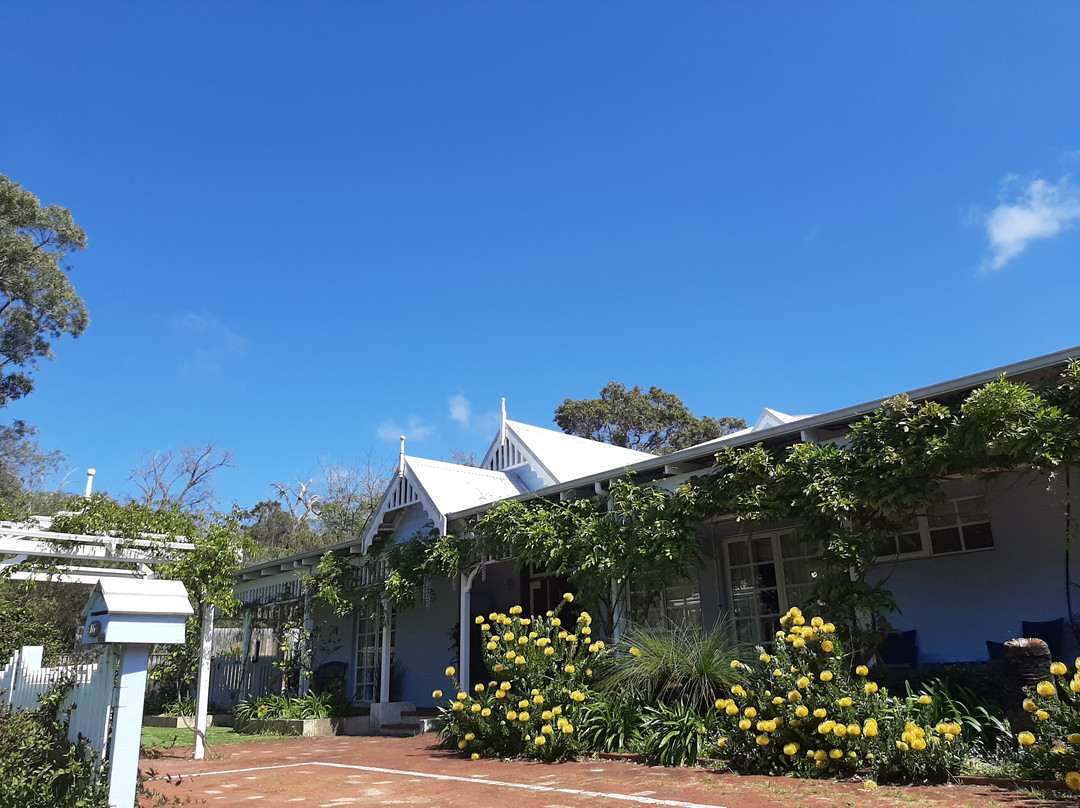 Lanterns Retreat Lodge主图