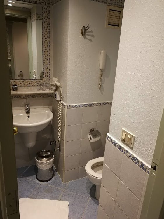 亚历山大浪漫克尼奇酒店主图