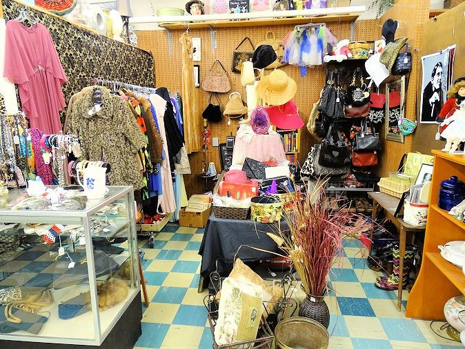 Rare Bird Antique Mall-Goodlettsville必去景点