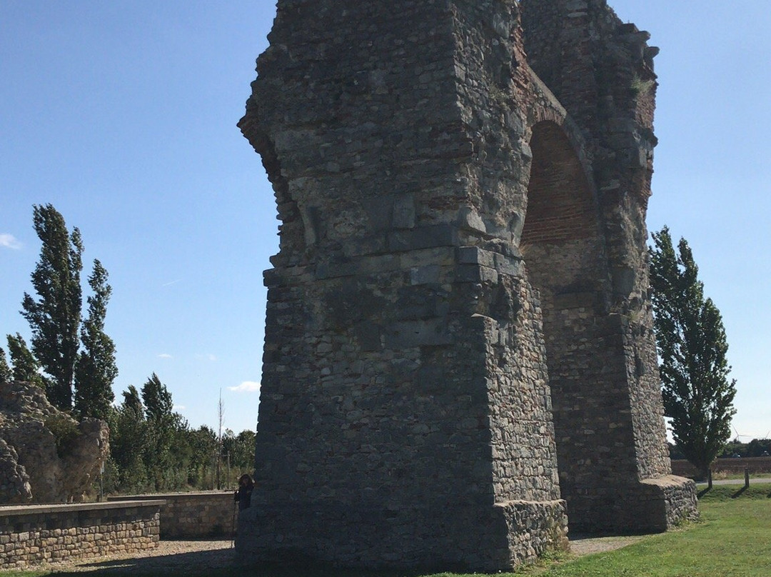 Heidentor Gate-Petronell-Carnuntum必去景点